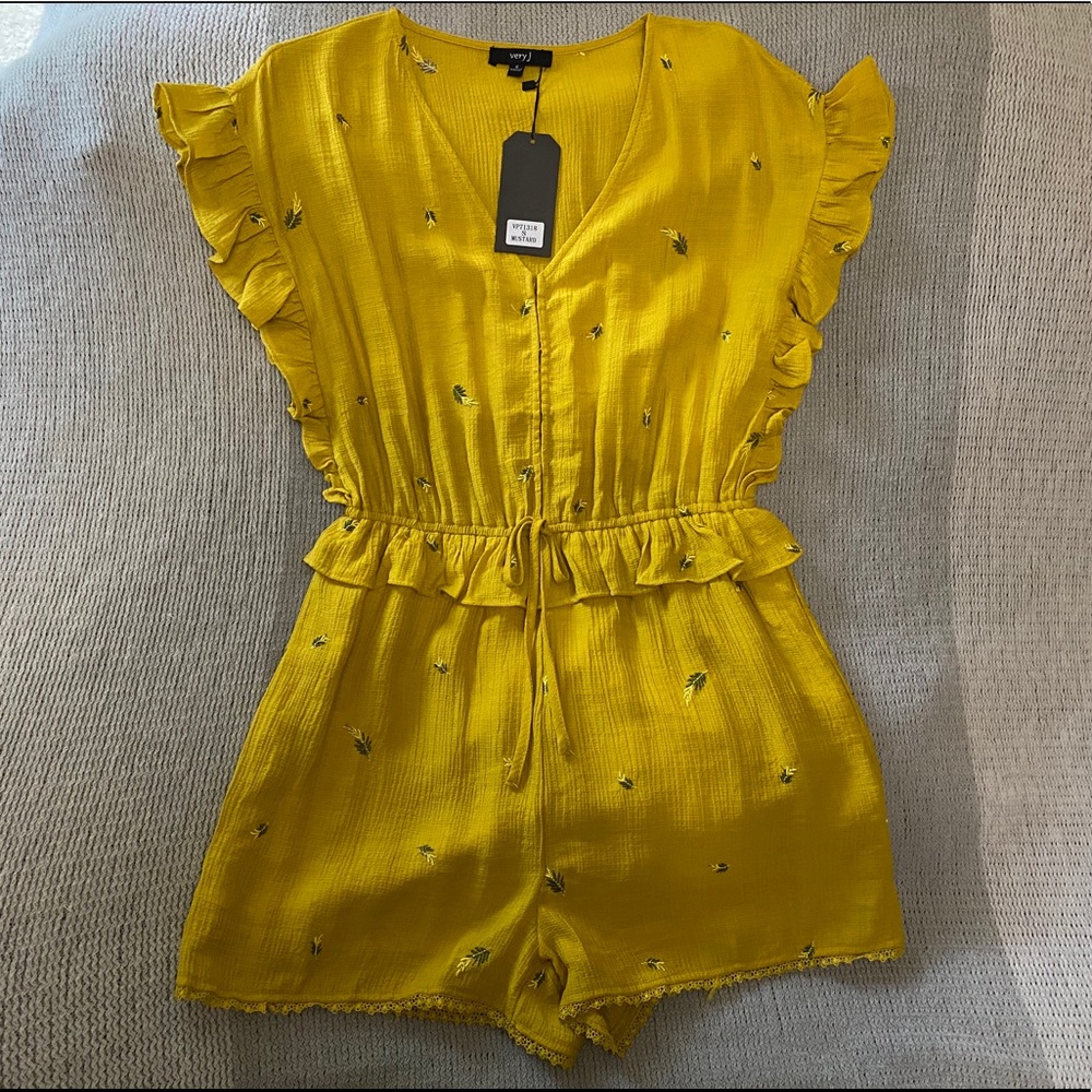 Very J Ruffle Top Leaf Embroidered Romper NWT